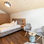 Appartementhaus Lackner * Гроссарль