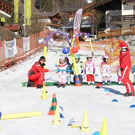 Appartementhaus Lackner 아파트