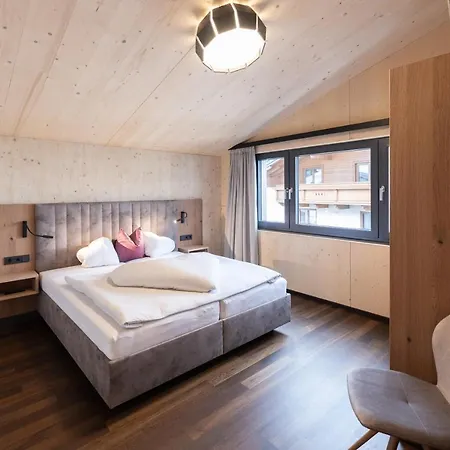 Appartementhaus Lackner 아파트 그로살